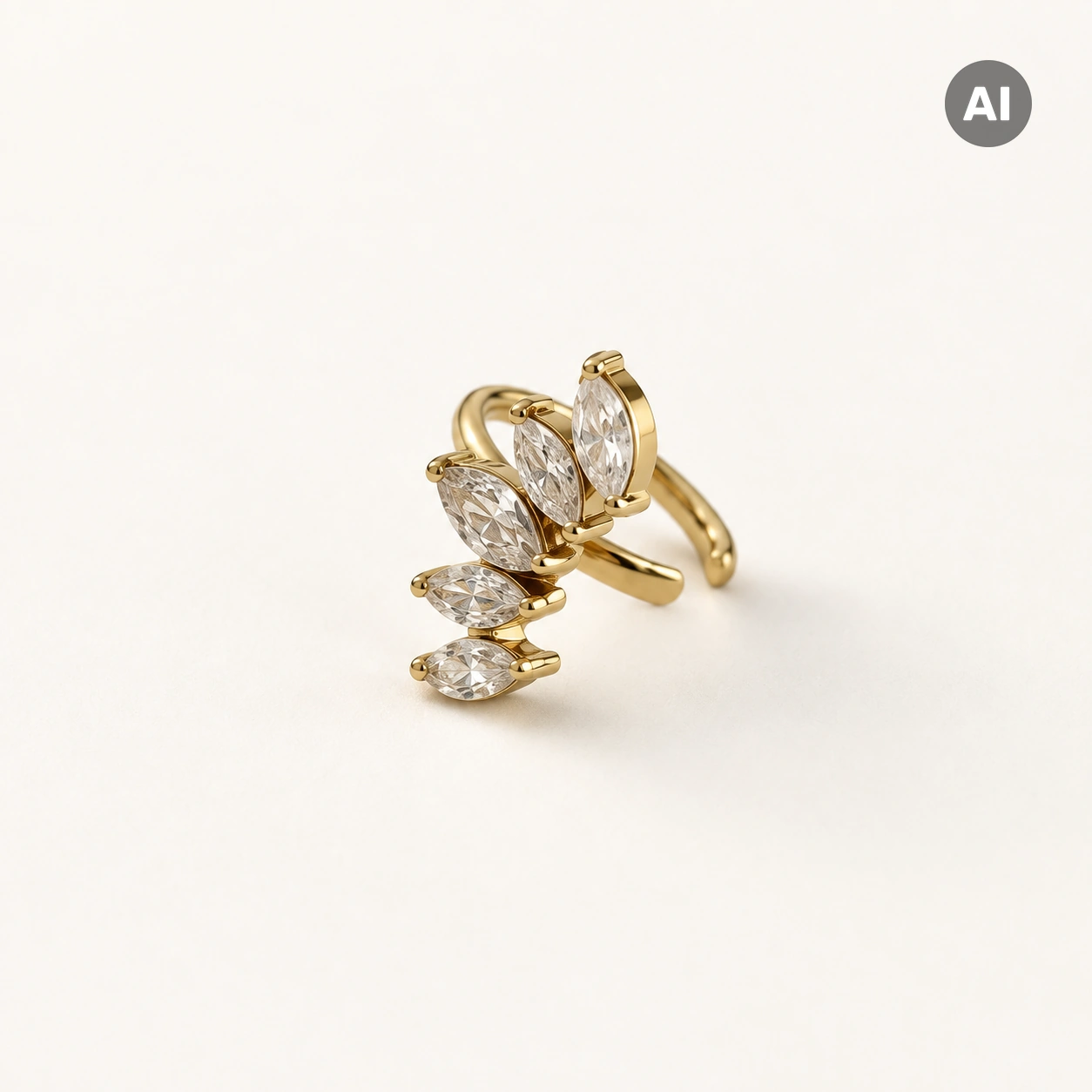 Ear Cuff mit Krone und Marquise-Zirkonia, goldfarben