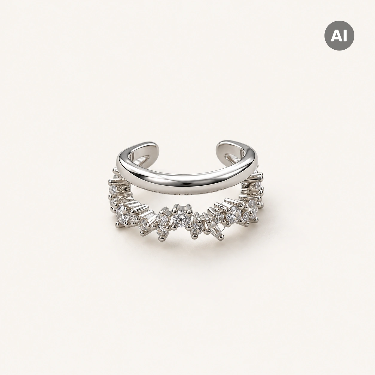 Ear Cuff mit glatter Oberfläche und Baguette-Besatz, silberfarben