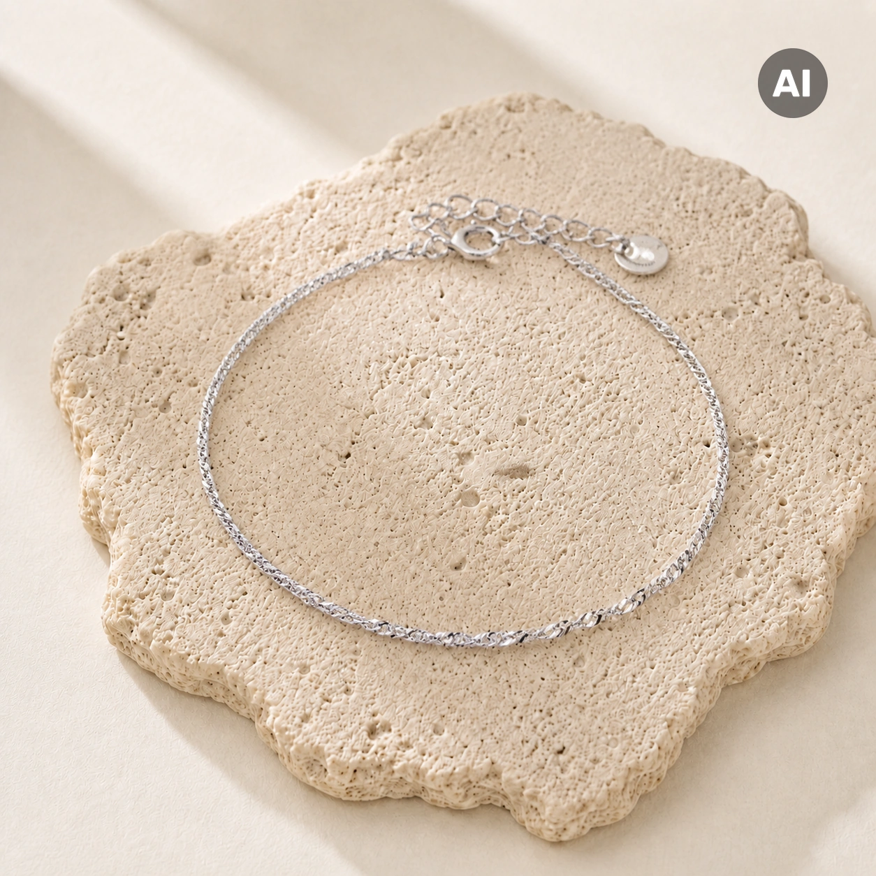 Armband mit gedrehter Seilkette und Plättchen, silberfarben