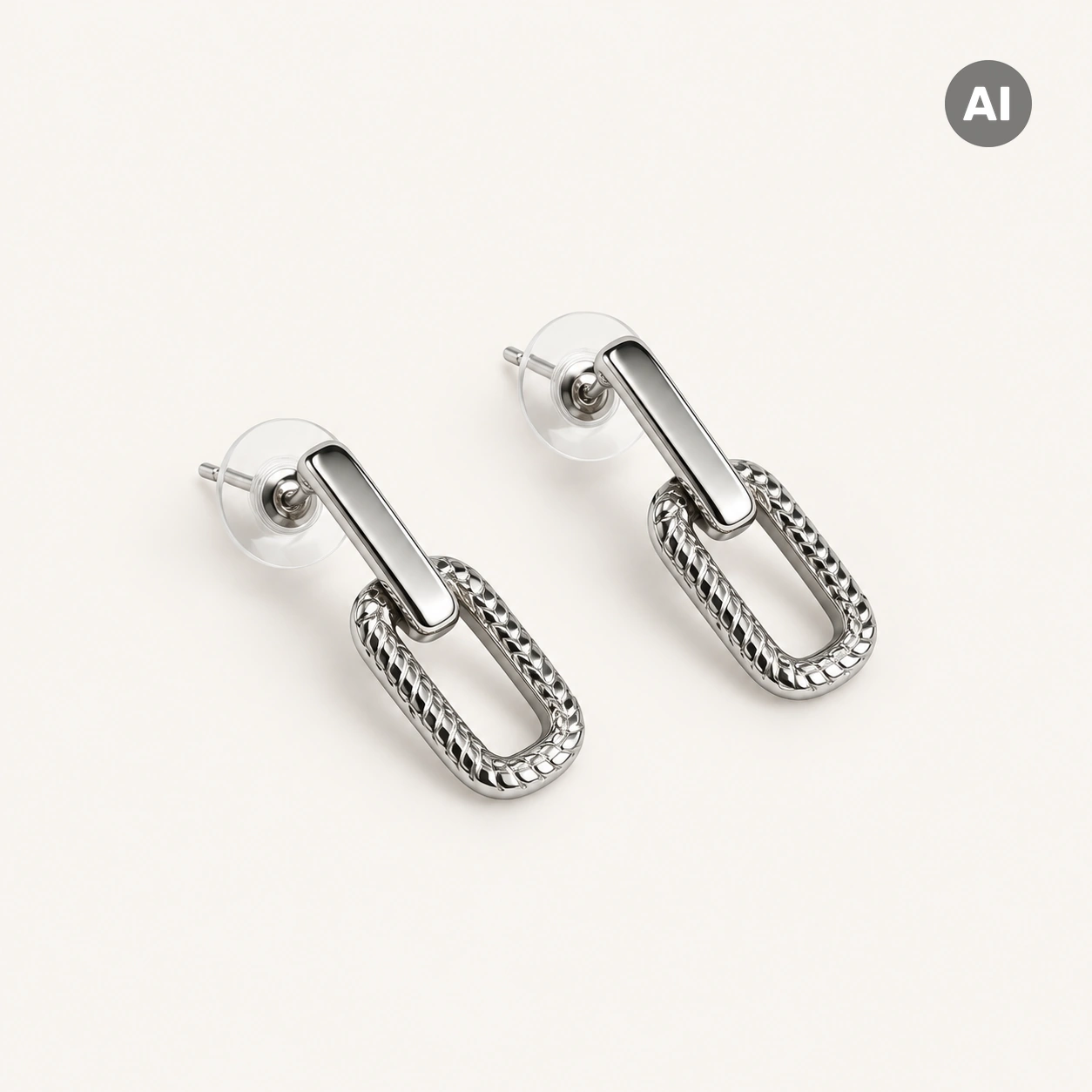Ohrstecker mit Paperclip-Anhänger und gerilltem Rand, silberfarben