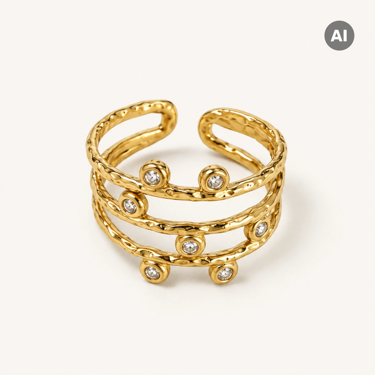 Ring mit offenem mehrreihigem Profil und Hammerschlag, goldfarben