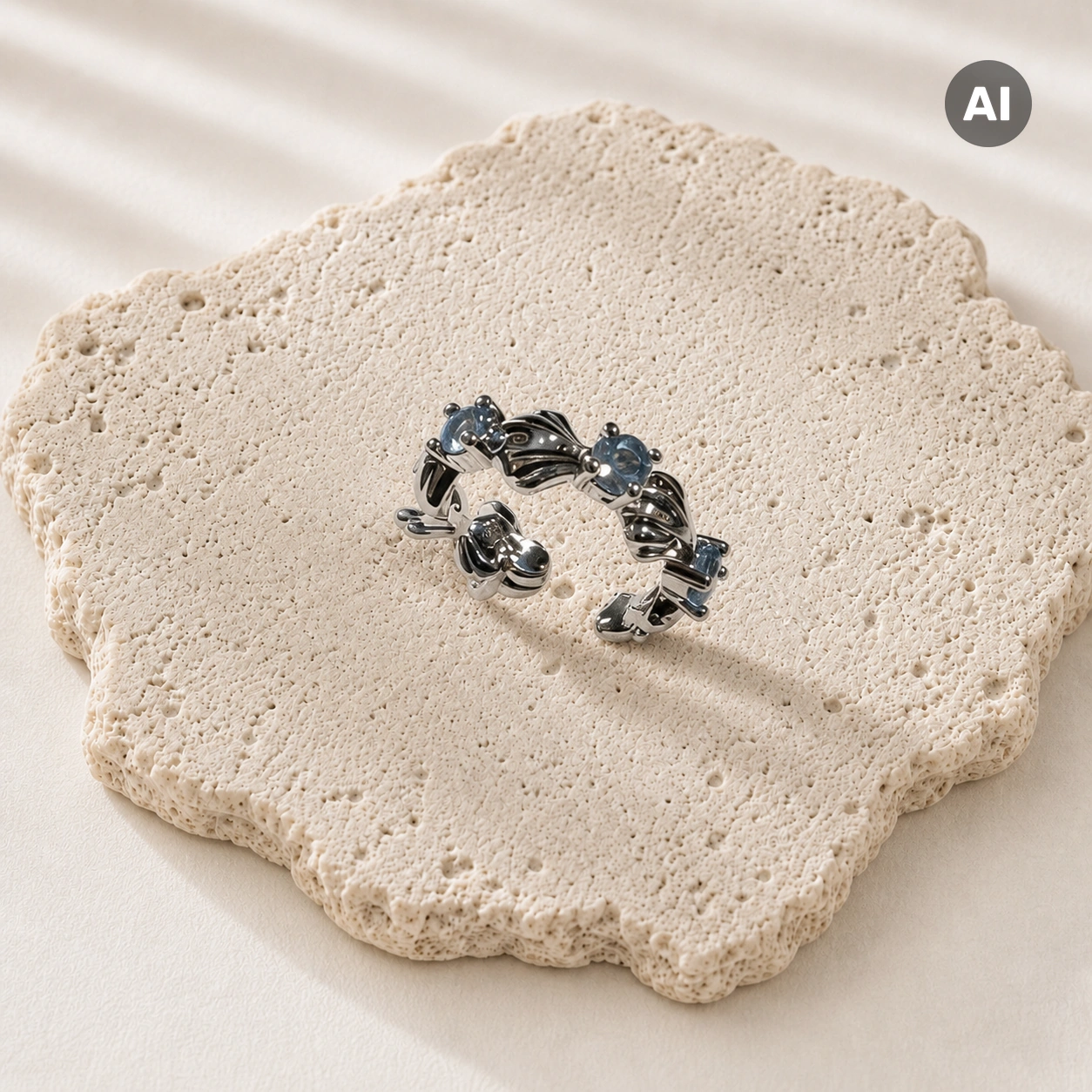 Ear Cuff mit Muscheln und Zirkonia, silberfarben
