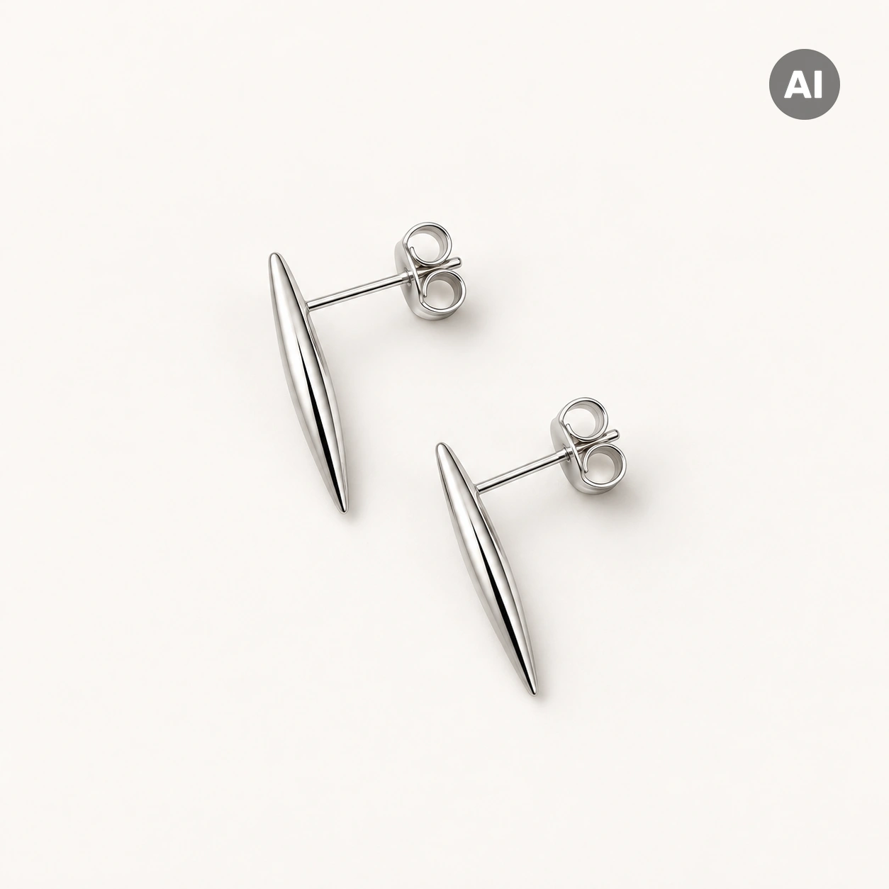 Ohrstecker mit langem gewölbtem Marquise-Element, silberfarben