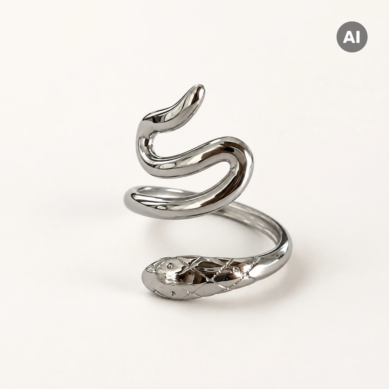 Ring mit offenem Schlangenprofil und Kopf, silberfarben