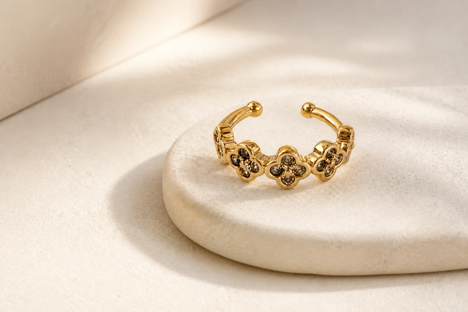 Ear Cuff bei LIANOA
