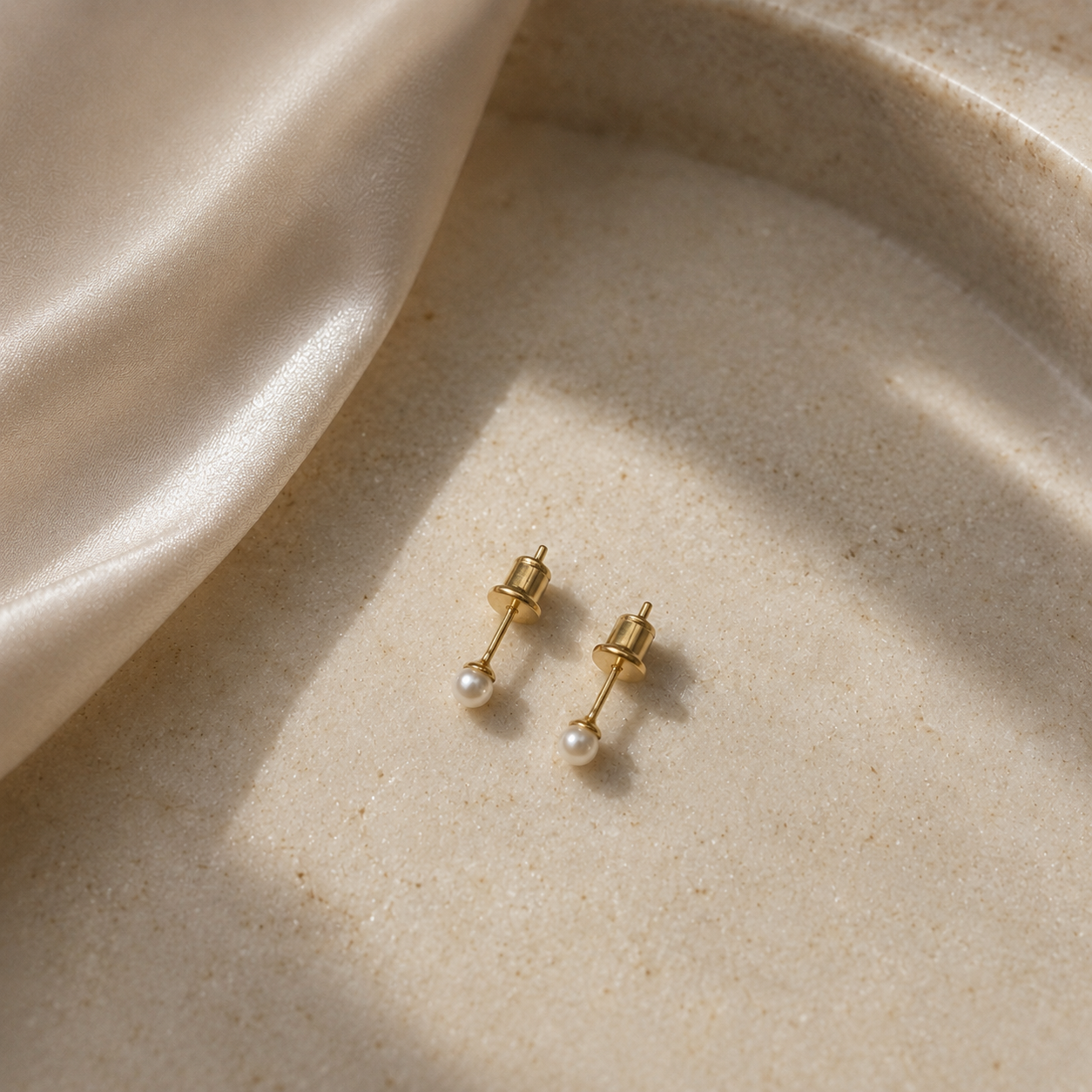 Perlen Ohrstecker LiaNoa Gold