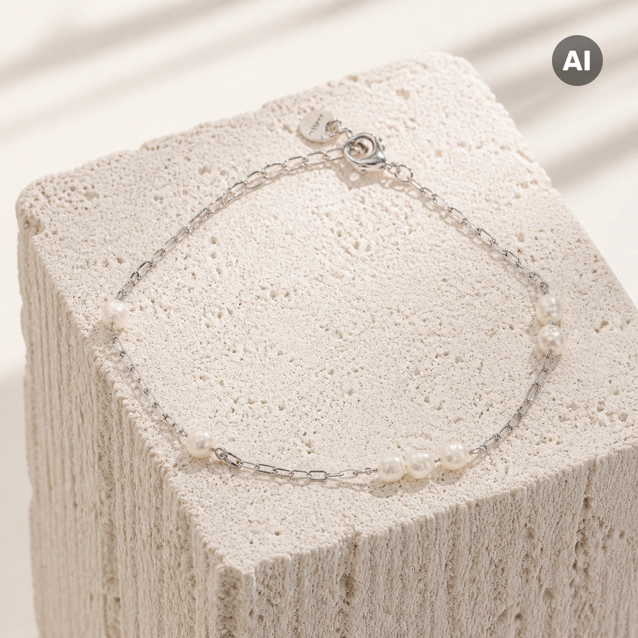Armband mit weißen Perlen-Stationen und Verlängerung, silberfarben